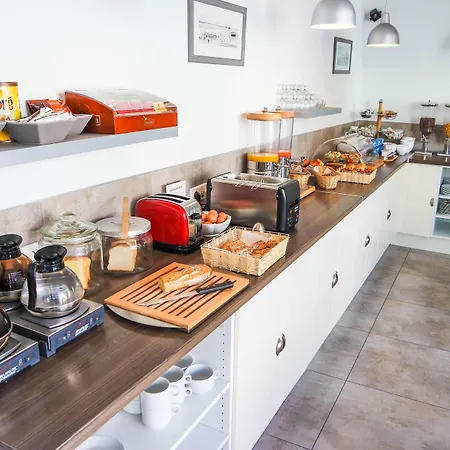 Le Square Hotell Saint-Pierre-d'Oleron