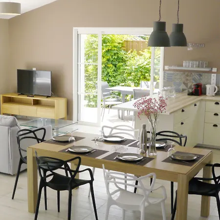 Hotell Le Square Saint-Pierre-d'Oleron