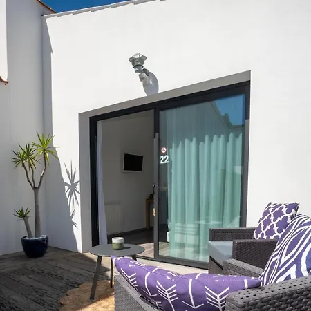 Le Square Hotel Saint-Pierre-d'Oleron