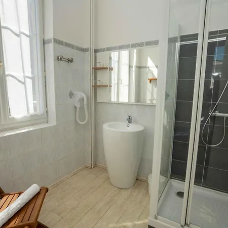 Hotel Le Square Saint-Pierre-d'Oleron