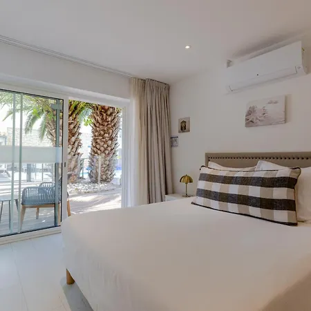 Hotel Le Square 3*
