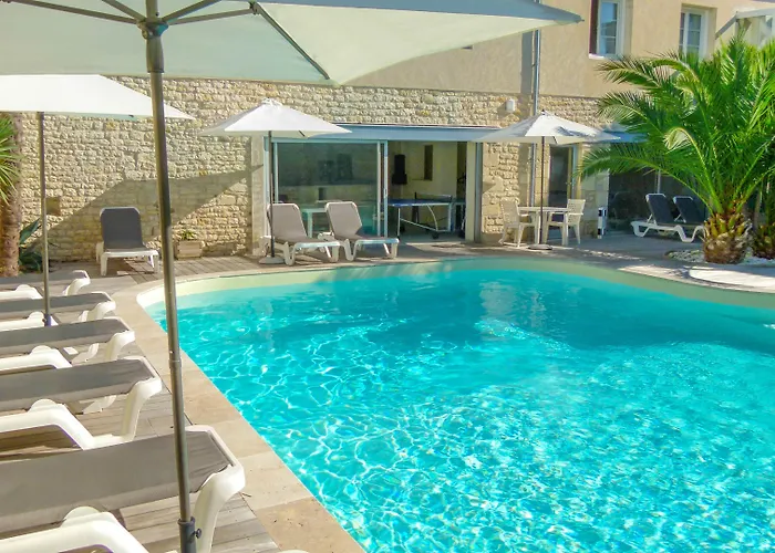 Le Square Hotel Saint-Pierre-d'Oleron